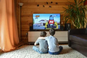 Niños que ven demasiada televisión: ¿qué hacer?