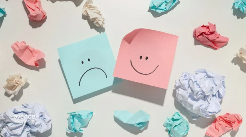 Cambios emocionales asociados a trastornos mentales, entre tristeza y bienestar