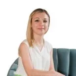 Personal de Atención al Paciente: Alexandra Aciobanitei